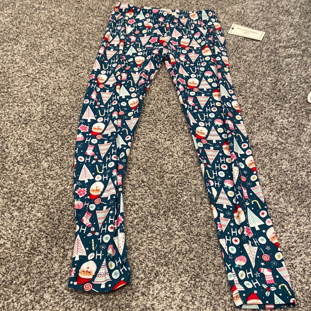NWT girl size large/14 Christmas leggings with Santa trees and ho ho ho